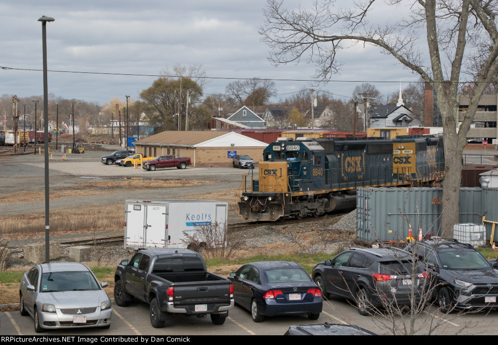 Y101 with CSXT 8840 Switches North Yard